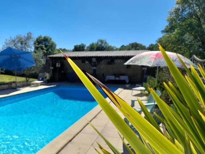 Les Demeures De La Laigne Acomodação com café da manhã Allas-Bocage Exterior foto