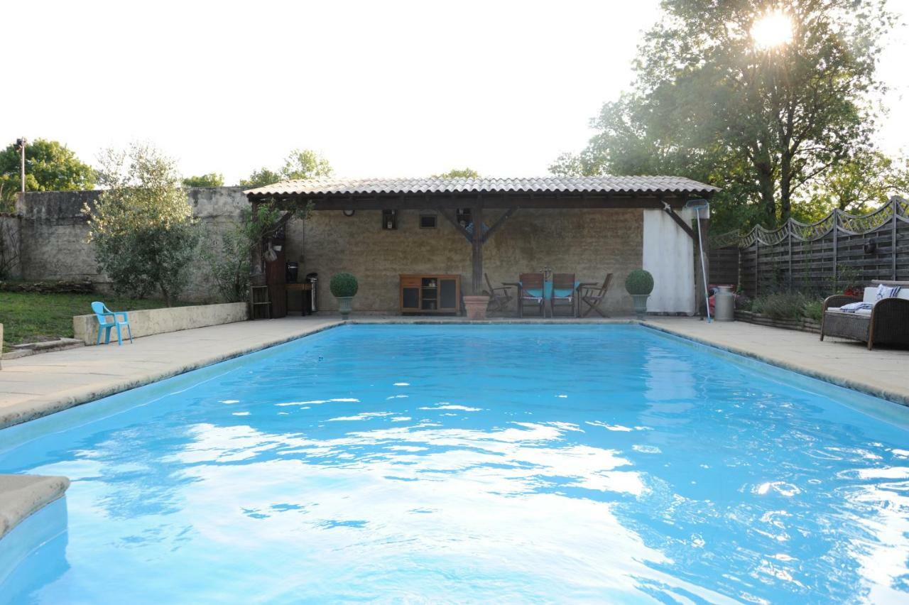 Les Demeures De La Laigne Acomodação com café da manhã Allas-Bocage Exterior foto